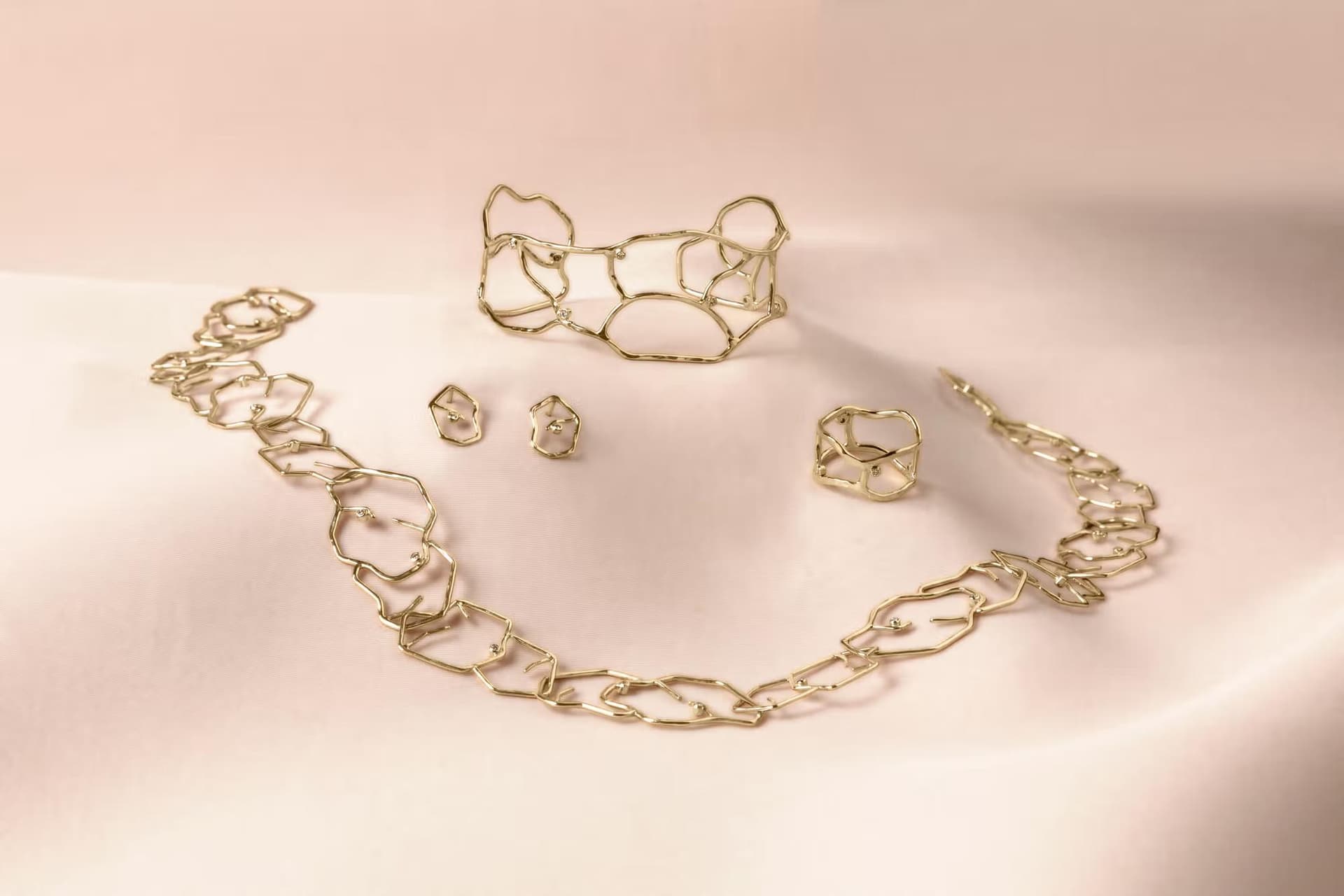 Goud, diamanten, earth, lijnwerk