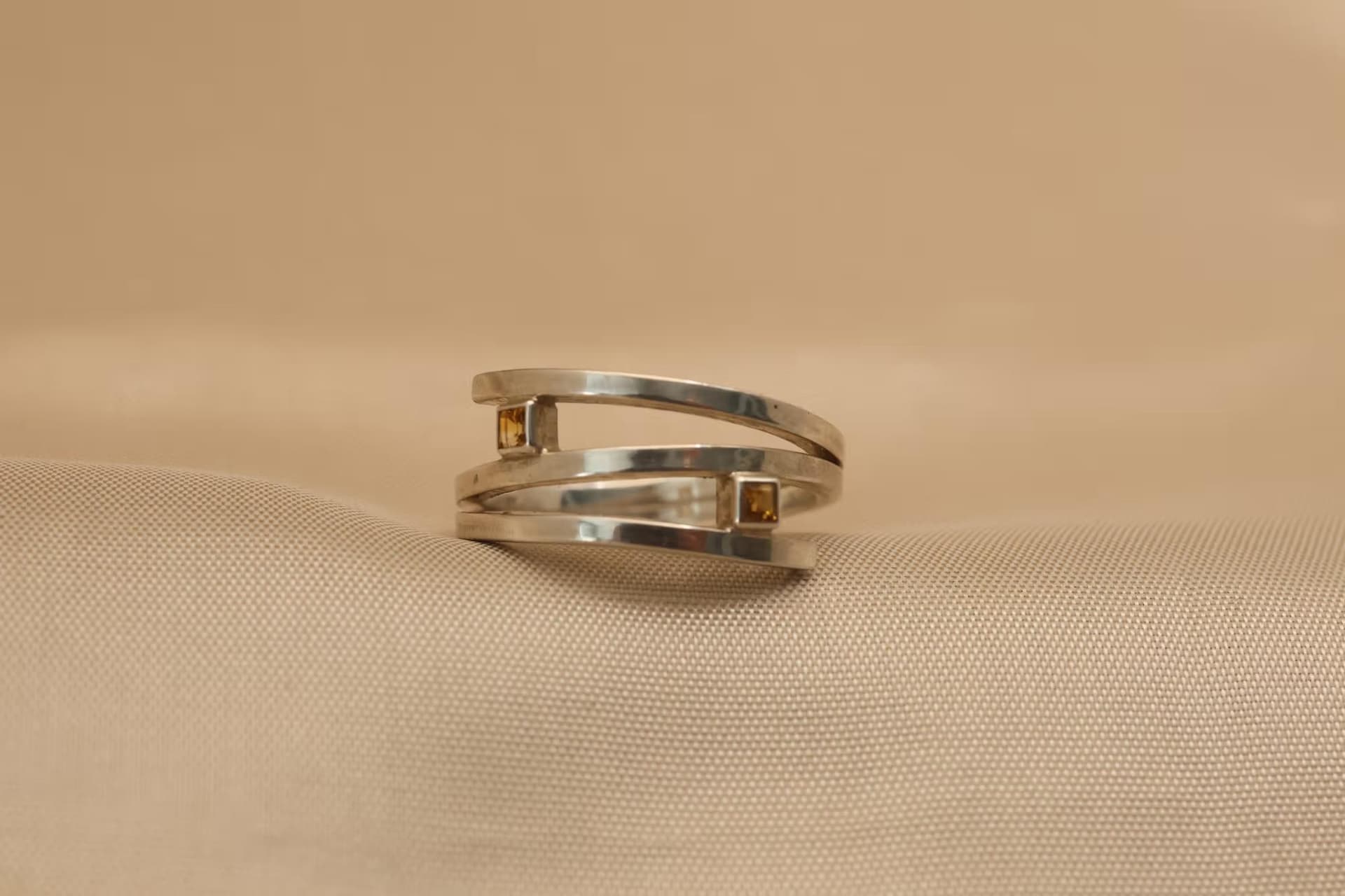 Zilveren ring met citrien